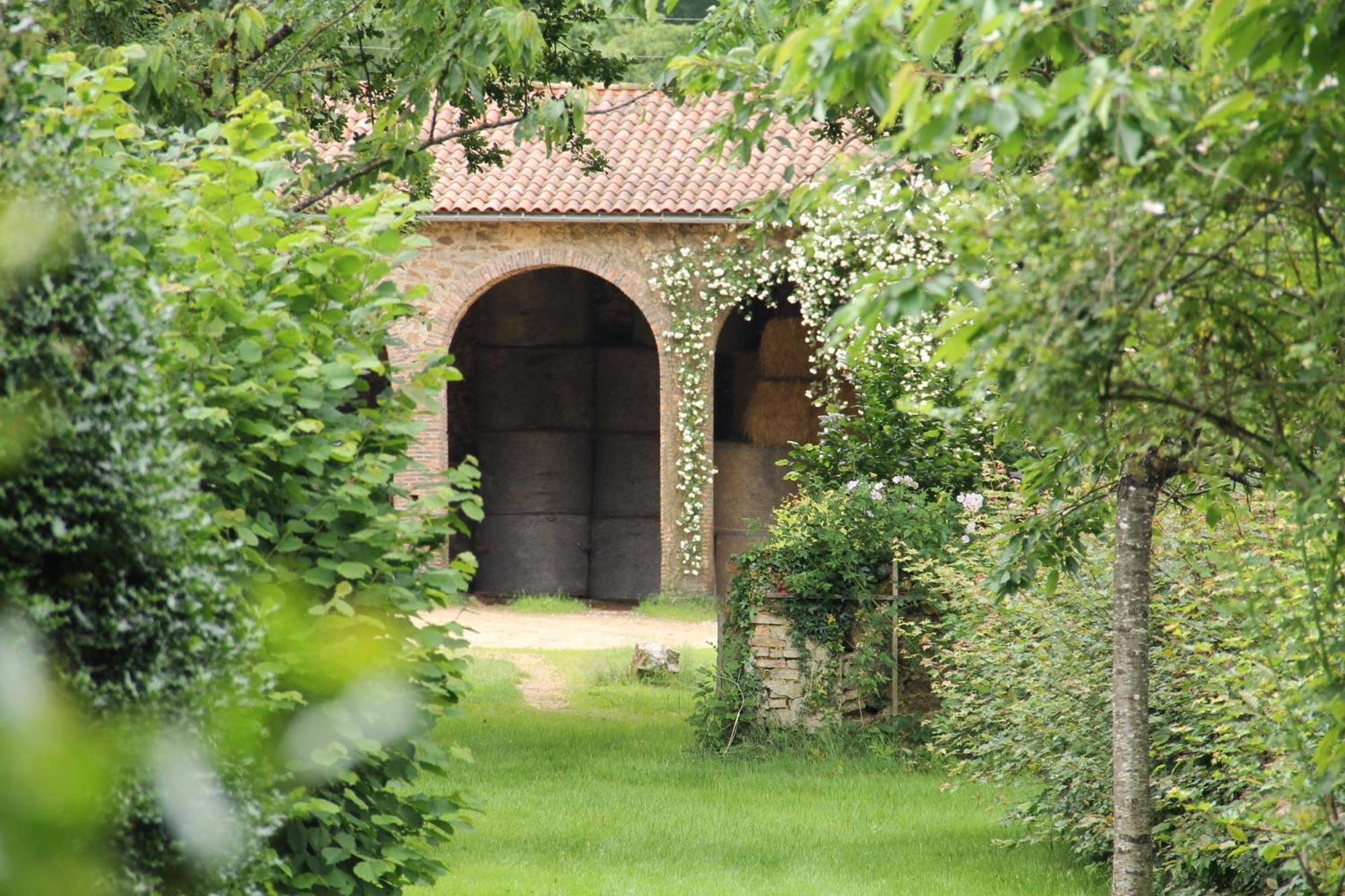 فيلا Domaine Des Roches Blanches Le Pin  المظهر الخارجي الصورة